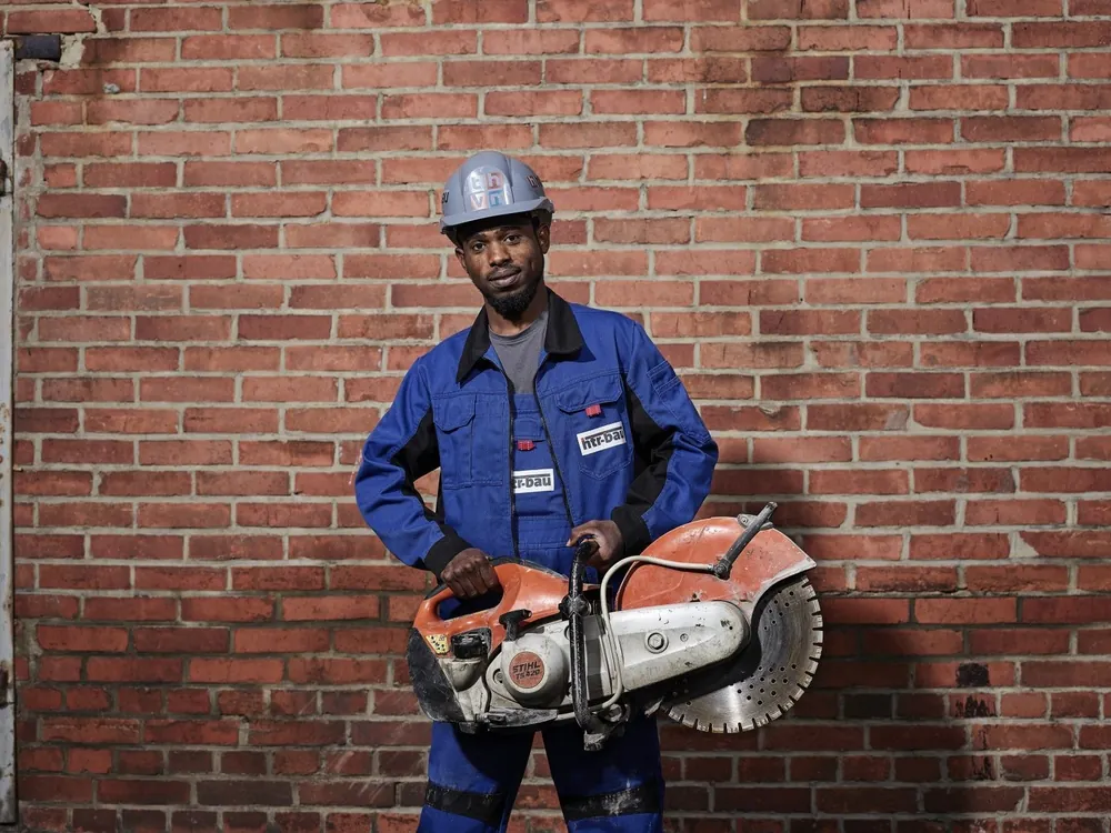 KSG specialist with a cut-off saw